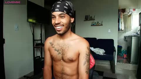 Snapshot of colinlatinbrown chatting on April 30, 6:14 pm IG online show from April 30, 6:14 pm