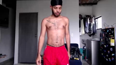 Snapshot of colinlatinbrown chatting on May 16, 12:37 pm IG online show from May 16, 12:37 pm