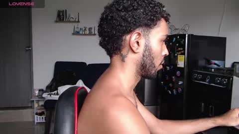 Snapshot of colinlatinbrown chatting on May 19, 5:08 pm IG online show from May 19, 5:08 pm