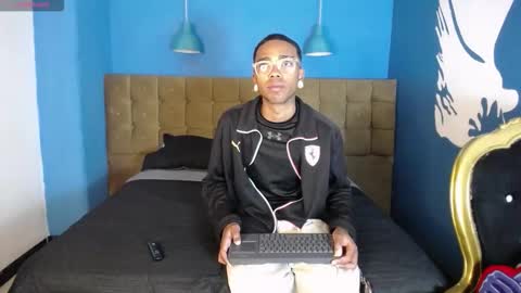 Snapshot of collemanstone chatting on November 2, 1:02 pm CollemanStone online show from November 2, 1:02 pm