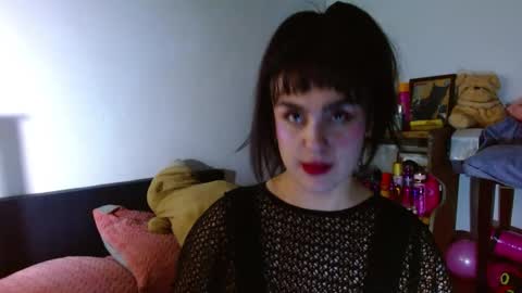 Collette online show from May 28, 9:17 am