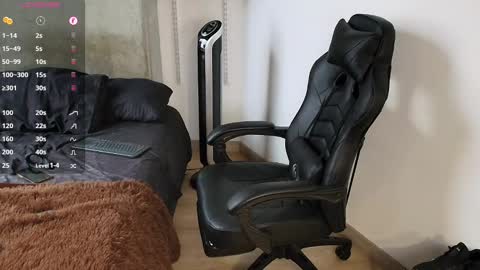 Snapshot of colombianmuscle8 chatting on February 16, 7:27 pm colombianmuscle8 online show from February 16, 7:27 pm