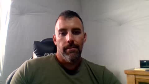 Just me online show from July 22, 3:48 pm