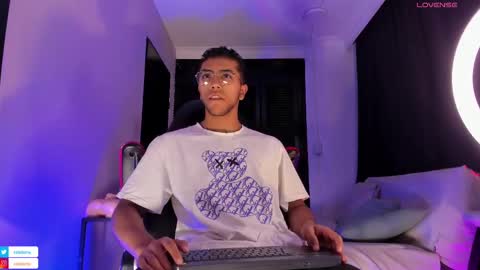 colstorw_ online show from September 11, 10:26 am