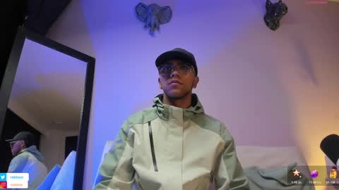 colstorw_ online show from October 3, 10:34 am