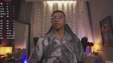 colstorw_ online show from February 21, 10:49 am