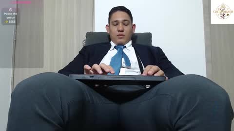 coltonmassif_ online show from February 24, 4:43 am