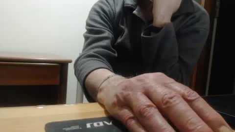 comemivuoi2 online show from March 12, 4:51 am