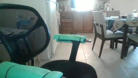 Snapshot of comeonmymouth chatting on December 15, 7:53 pm comeonmymouth online show from December 15, 7:53 pm