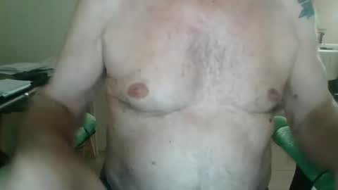 Snapshot of comeonmymouth chatting on October 10, 7:02 pm comeonmymouth online show from October 10, 7:02 pm