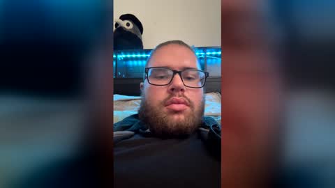 Comfortable bite online show from December 15, 10:25 pm