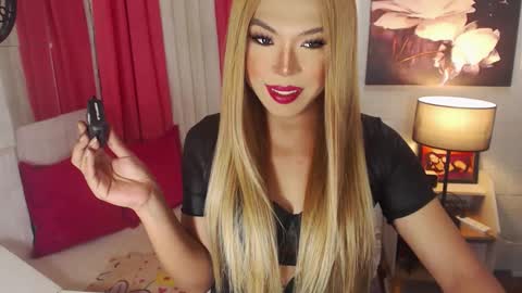 QUEEN SABRINA online show from January 4, 1:10 am