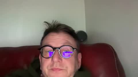 Snapshot of compay69 chatting on January 4, 3:28 pm compay69 online show from January 4, 3:28 pm