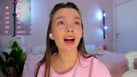 Snapshot of completee_fool chatting on February 20, 2:08 am completee_fool online show from February 20, 2:08 am