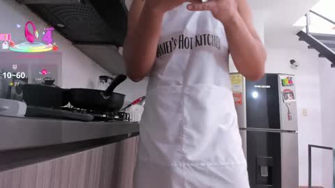 Damian and Daniel online show from April 13, 2:55 pm