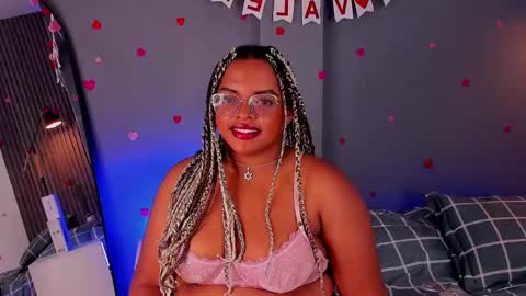 conielaurenth online show from February 12, 10:59 pm