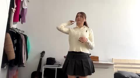 Snapshot of constancefanny chatting on February 15, 11:52 am Amelia online show from February 15, 11:52 am