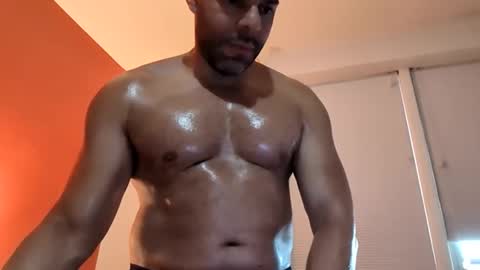 Snapshot of contra41 chatting on June 9, 11:05 pm Zaddy43 online show from June 9, 11:05 pm