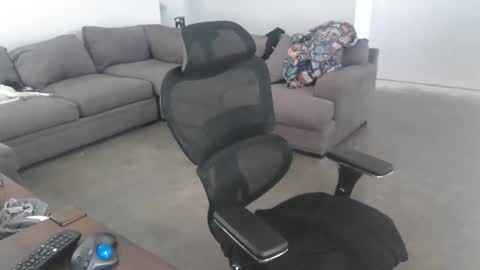 Snapshot of controllercutie chatting on February 21, 3:46 pm controllercutie online show from February 21, 3:46 pm