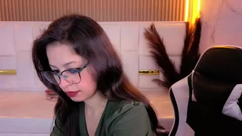 Snapshot of cony_tp chatting on April 29, 1:04 pm cony_tp online show from April 29, 1:04 pm