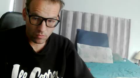 Snapshot of cookiecandyx chatting on June 16, 10:18 am cookiecandyx online show from June 16, 10:18 am