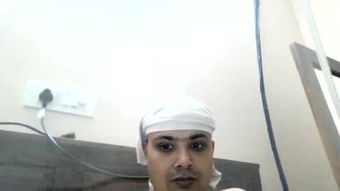 Cool Breeze09 online show from March 25, 11:38 am