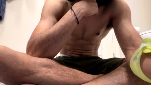 Snapshot of coolboy75289 chatting on February 9, 10:43 pm coolboy75289 online show from February 9, 10:43 pm