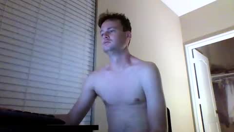 cooldude122222 online show from December 5, 10:23 am