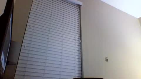 Snapshot of cooldude122222 chatting on February 2, 8:02 am cooldude122222 online show from February 2, 8:02 am