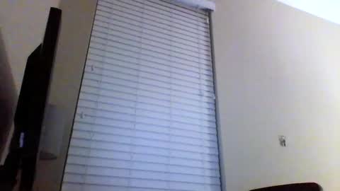 Snapshot of cooldude122222 chatting on February 17, 5:36 am cooldude122222 online show from February 17, 5:36 am