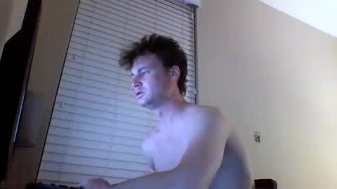 Snapshot of cooldude122222 chatting on March 2, 3:34 am cooldude122222 online show from March 2, 3:34 am