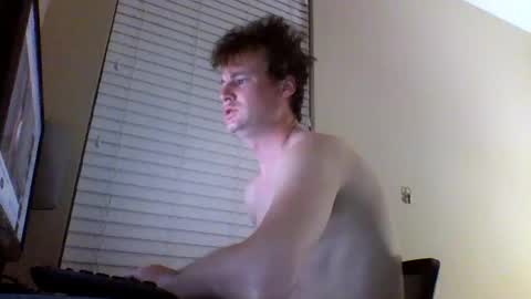 Snapshot of cooldude122222 chatting on March 6, 10:41 am cooldude122222 online show from March 6, 10:41 am