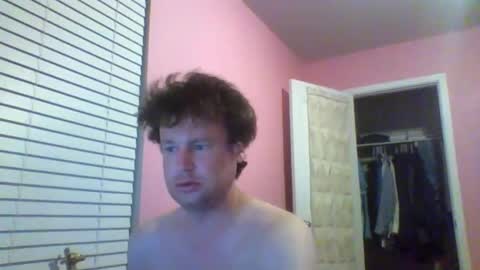 Snapshot of cooldude122222 chatting on November 9, 12:03 pm cooldude122222 online show from November 9, 12:03 pm