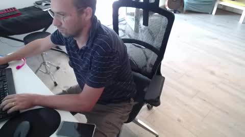 coolnerdguy79 online show from September 15, 7:19 am