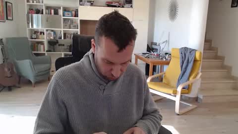coolnerdguy79 online show from December 14, 11:15 am