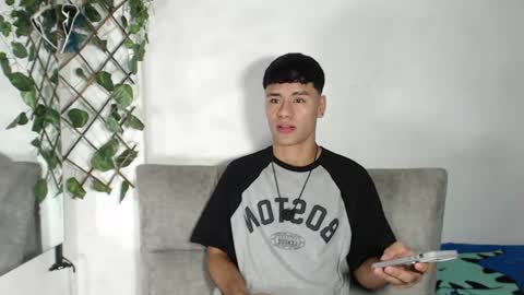Snapshot of cooper_shiroo chatting on July 23, 7:56 pm shiro online show from July 23, 7:56 pm