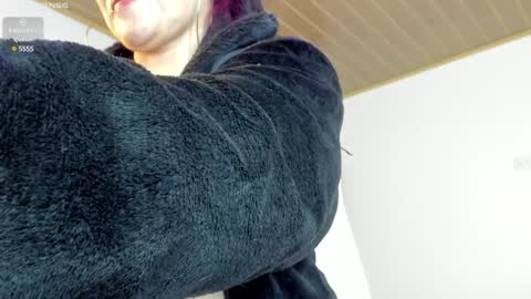 Snapshot of coquette_johnson chatting on January 9, 2:29 pm Coquette Johnson online show from January 9, 2:29 pm