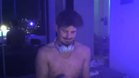 Snapshot of cor_cor_ chatting on March 28, 2:22 am cor_cor_ online show from March 28, 2:22 am