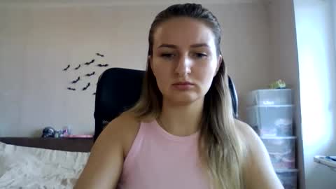 cora_fora online show from October 9, 8:45 am