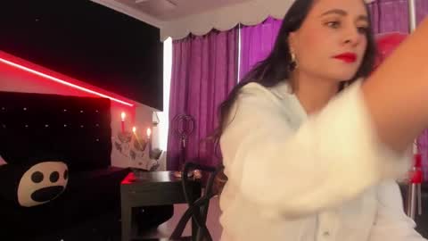 Coral  online show from February 14, 1:41 pm