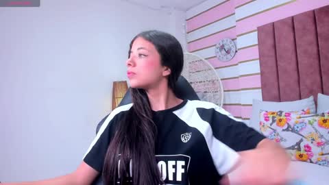 Snapshot of coral_taylorr chatting on December 17, 7:48 pm Coral online show from December 17, 7:48 pm