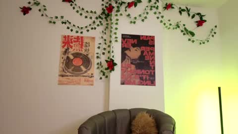 Coralie Bronson online show from July 13, 11:29 pm