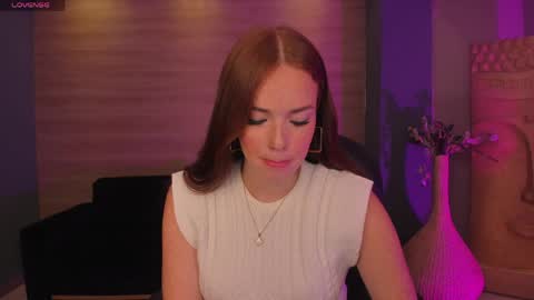 Snapshot of corinnerusso chatting on April 1, 12:39 pm Corinne Russo online show from April 1, 12:39 pm