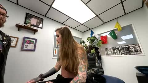 corpsechick online show from December 17, 9:05 pm