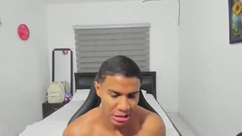 Ethan  online show from April 15, 12:28 am