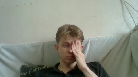 Snapshot of cosm2312 chatting on April 28, 8:19 am Andrew online show from April 28, 8:19 am