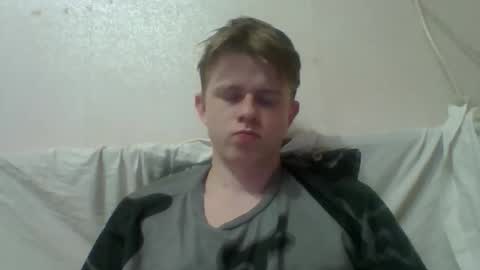 Snapshot of cosm2312 chatting on May 15, 6:37 pm Andrew online show from May 15, 6:37 pm