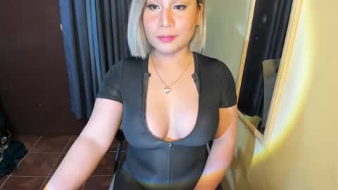 Snapshot of countessrubi chatting on February 23, 8:28 am Rubi online show from February 23, 8:28 am