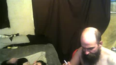 Snapshot of countryfuckers chatting on December 29, 10:01 am Alaskawildcouple online show from December 29, 10:01 am