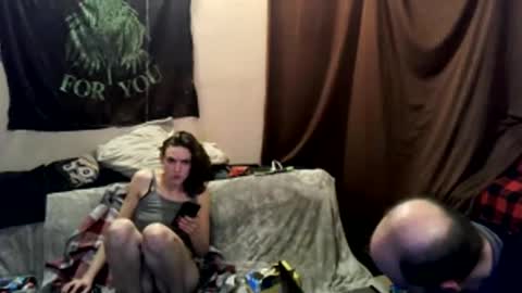 Snapshot of countryfuckers chatting on January 8, 11:32 am Alaskawildcouple online show from January 8, 11:32 am